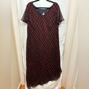 Virgo Black Dress with Red Diamond-Grid Pattern